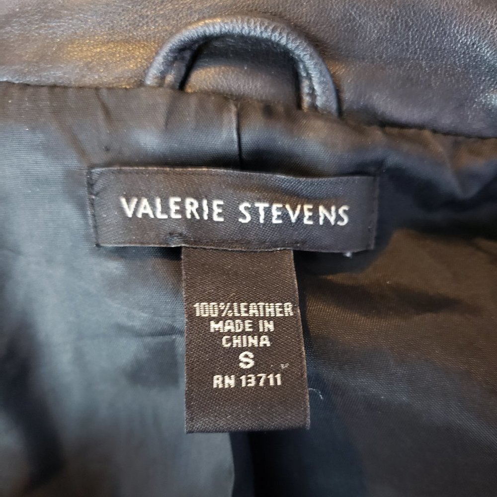 100% Leather Jacket - image 7